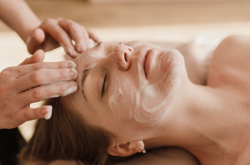  Unlock Your Skins Potential: The Power of Facial Steaming