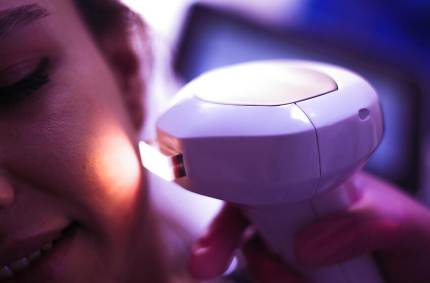  Shine Bright: How LED Light Therapy Can Clear Up Acne