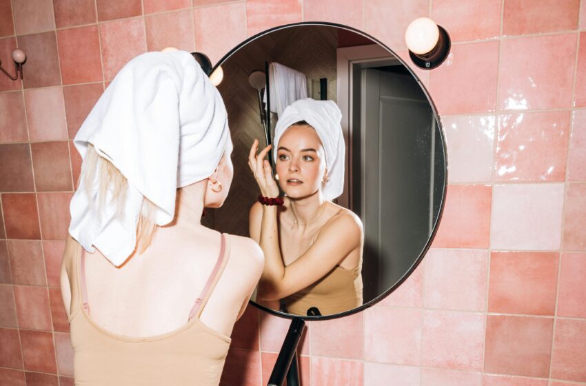  Reclaim Your Glow: The Ultimate Acne Makeover Guide